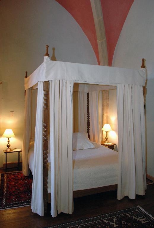 Chateau Royal De Saint-Saturnin Cameră foto